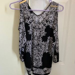 INC 3/4 sleeve black & white blouse